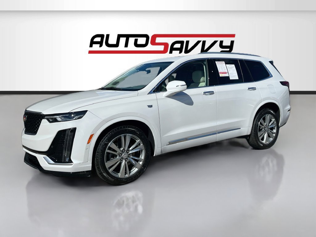 Used 2023 Cadillac XT6 Premium Luxury w/ Technology Package AWD/4WD image 3