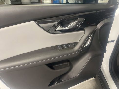 Used 2023 Chevrolet Blazer LT w/ Midnight/Sport Edition image 12