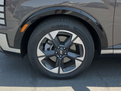 Certified 2026 Hyundai Palisade Limited AWD/4WD image 13