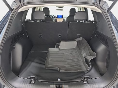Certified 2022 Ford Escape SEL FWD image 32