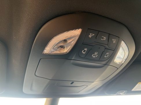 New 2026 Chrysler Pacifica Select image 33