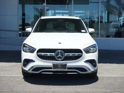 Certified 2025 Mercedes-Benz GLA 250 image 3