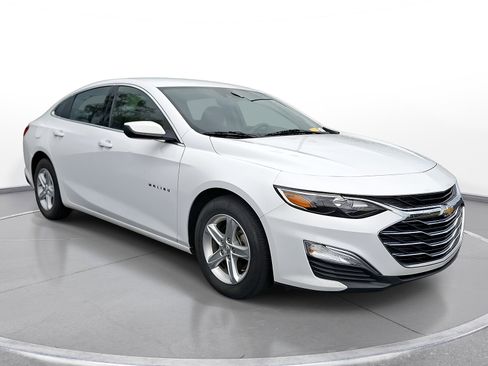 Used 2022 Chevrolet Malibu LS w/ Driver Confidence Package II FWD image 1