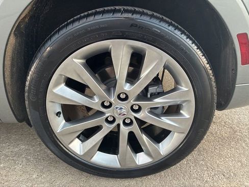 Used 2023 Buick Envision Avenir image 13