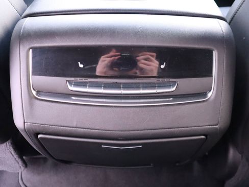 Used 2021 Cadillac Escalade ESV Premium Luxury w/ Driver Assist Tech Package image 33