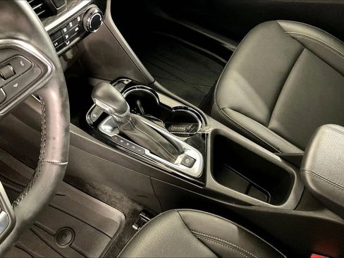 Used 2024 Buick Encore GX Sport Touring image 19