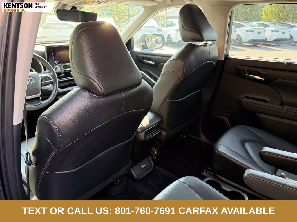 Used 2025 Toyota Highlander XLE AWD/4WD image 31