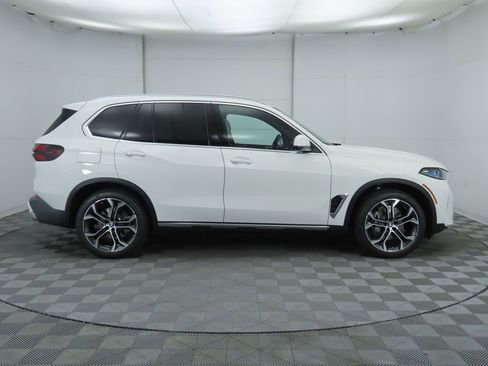 Used 2026 BMW X5 sDrive40i RWD image 5