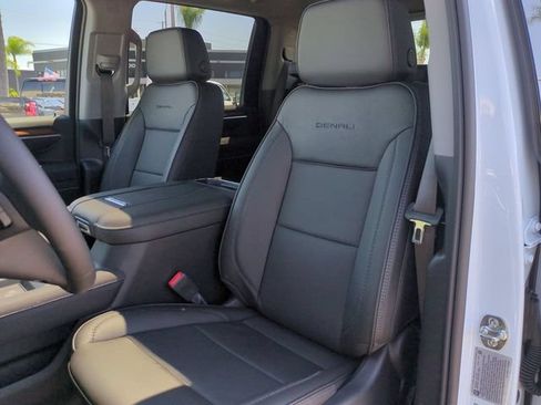 New 2026 GMC Sierra 2500 Denali w/ Denali Reserve Package AWD/4WD image 21