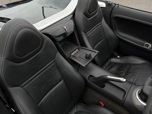 Used 2006 Pontiac Solstice Convertible w/ Premium Package image 21