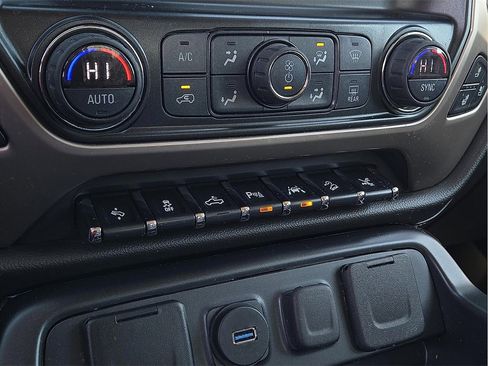 Used 2018 GMC Sierra 1500 Denali w/ Denali Ultimate Package image 13