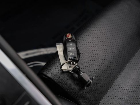 Used 2017 Porsche 718 Cayman S RWD image 55