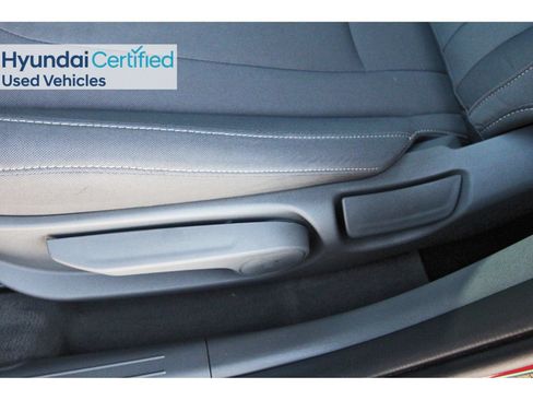 Certified 2025 Hyundai Elantra Sport FWD image 29