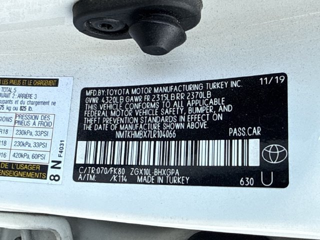 Used 2020 Toyota C-HR XLE FWD image 35