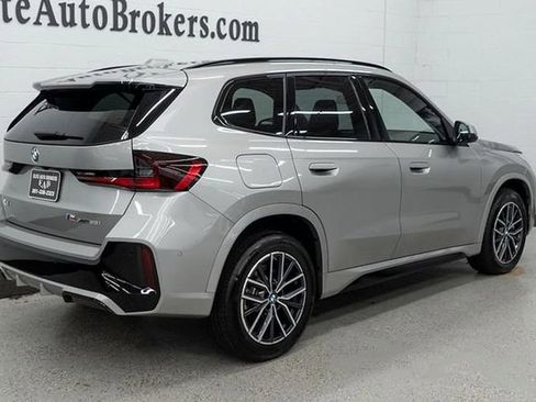 Used 2025 BMW X1 xDrive28i w/ M Sport Line w/ M Sport Package image 6