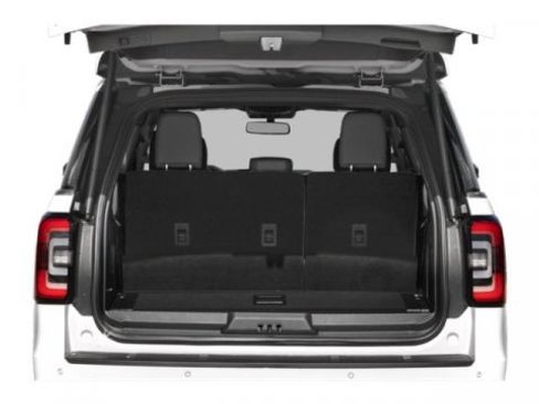 Used 2024 Ford Expedition Platinum image 12