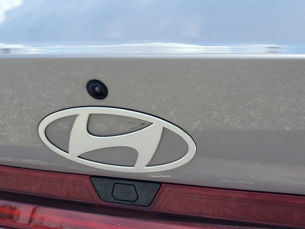 Used 2024 Hyundai Elantra SEL w/ Convenience Package FWD image 6