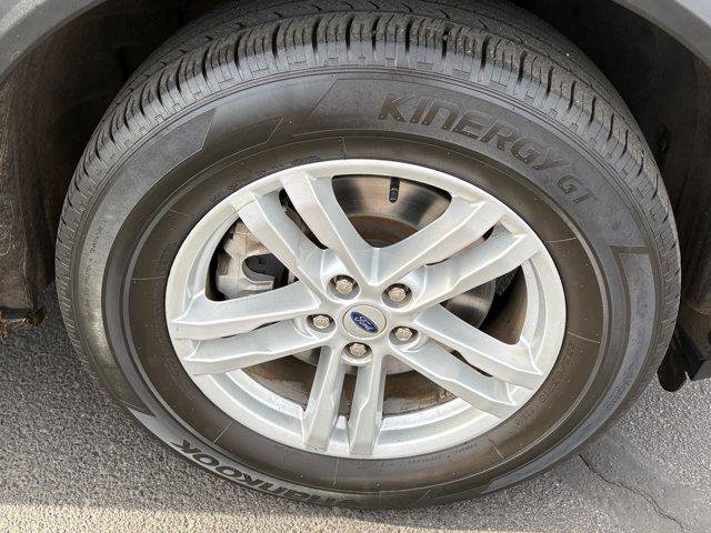Used 2023 Ford Explorer XLT w/ Equipment Group 202A RWD image 10