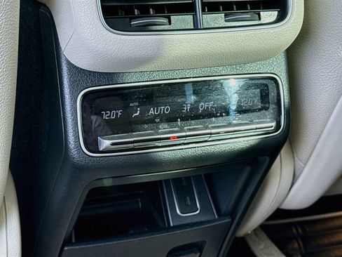 Used 2023 Mercedes-Benz GLE 580 4MATIC image 32