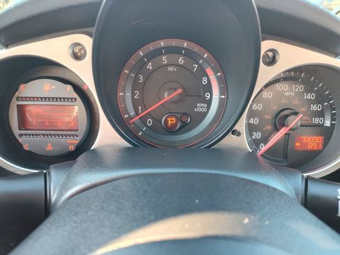 Used 2015 Nissan 370Z Roadster RWD image 22
