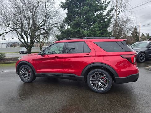 New 2025 Ford Explorer ST w/ Sun And Sound Package image 8