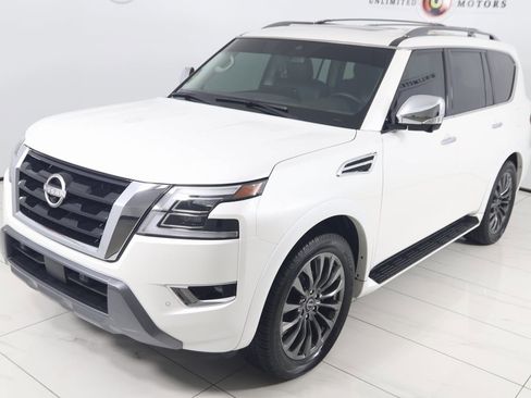 Used 2024 Nissan Armada Platinum w/ Captain's Chairs Package image 23