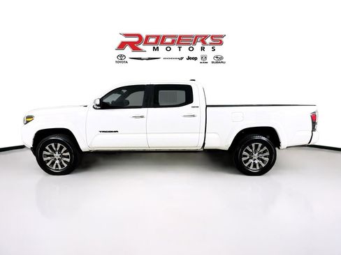 Certified 2023 Toyota Tacoma Limited w/ Black Out Package (TMS) image 4