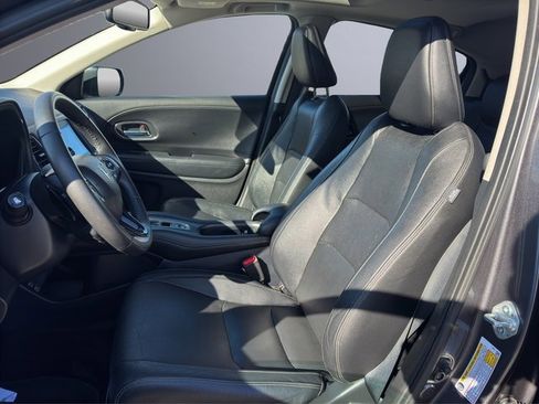 Used 2021 Honda HR-V EX-L image 14