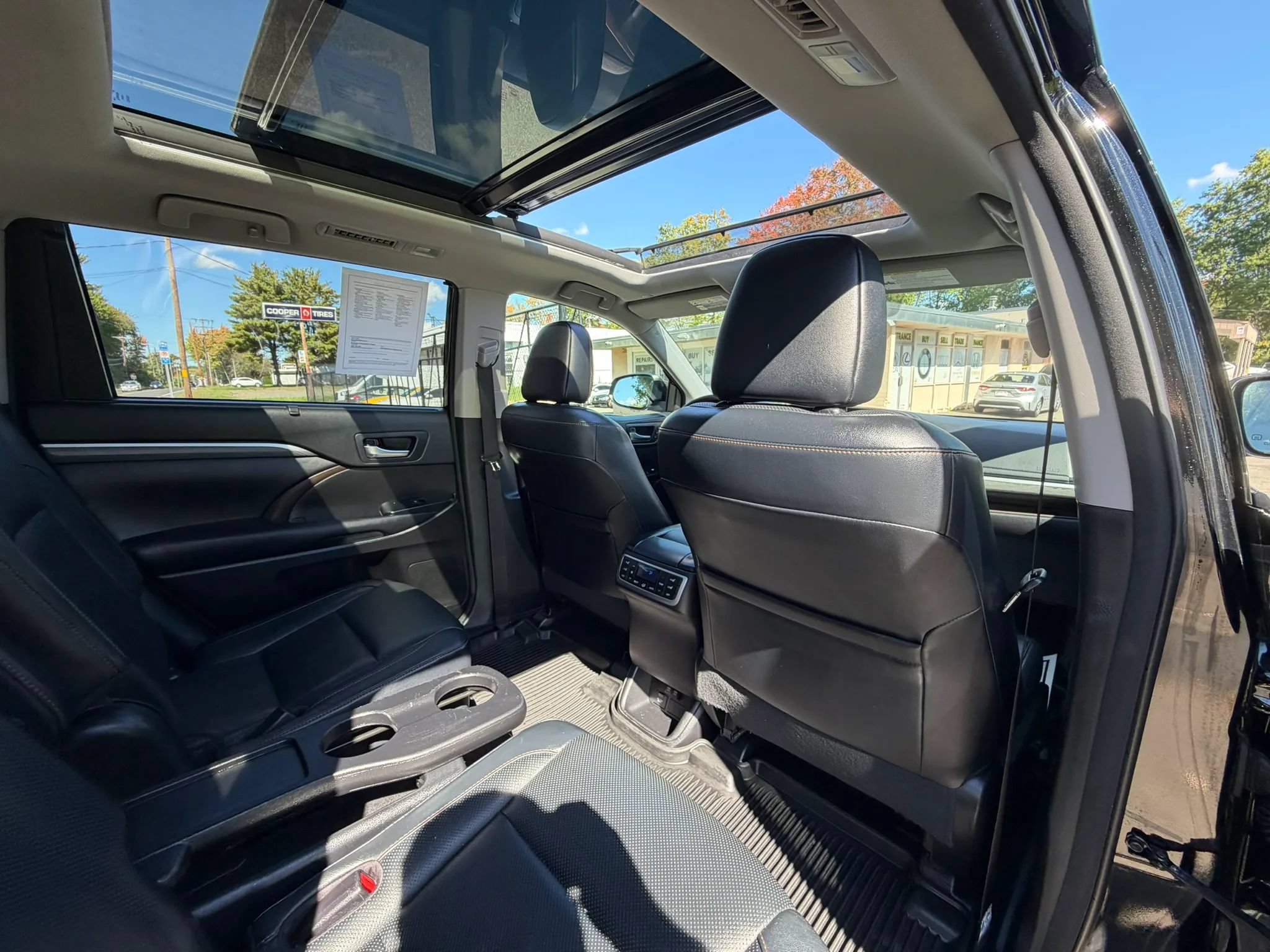 Used 2018 Toyota Highlander Limited Platinum w/ Protection Package #3 AWD/4WD image 15