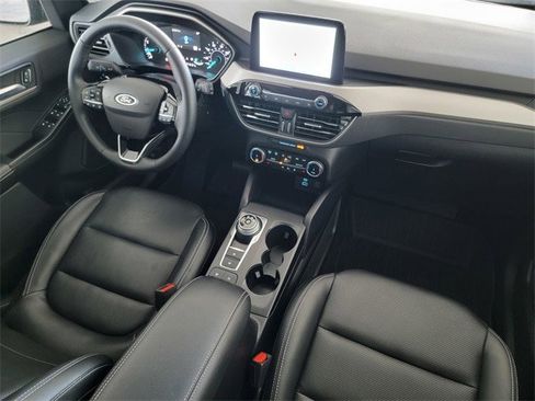 Certified 2022 Ford Escape SEL image 39