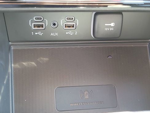 New 2025 Jeep Grand Cherokee Altitude image 22