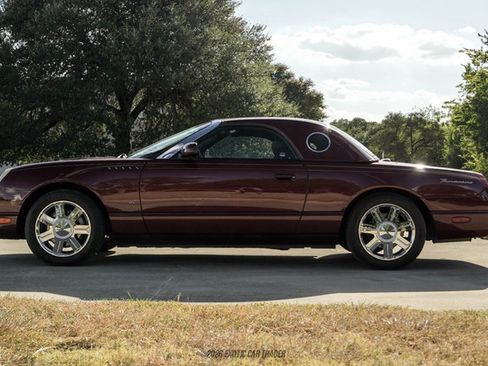 Used 2004 Ford Thunderbird RWD image 13