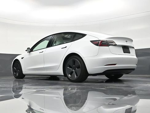 Used 2021 Tesla Model 3 Long Range image 21