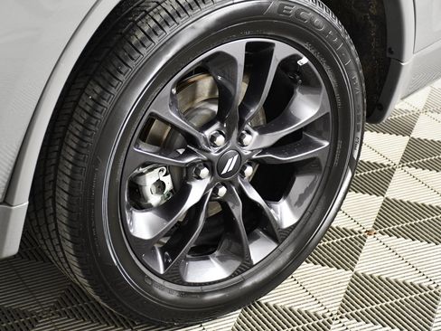 Used 2025 Dodge Durango GT AWD/4WD image 41