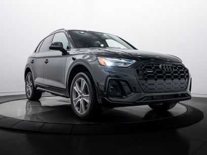 Certified 2025 Audi Q5 2.0T Premium w/ Convenience Plus Package