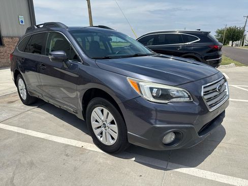 Used 2015 Subaru Outback 2.5i Premium AWD/4WD image 4