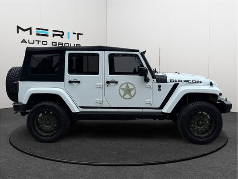 Used 2016 Jeep Wrangler Unlimited Rubicon AWD/4WD image 10