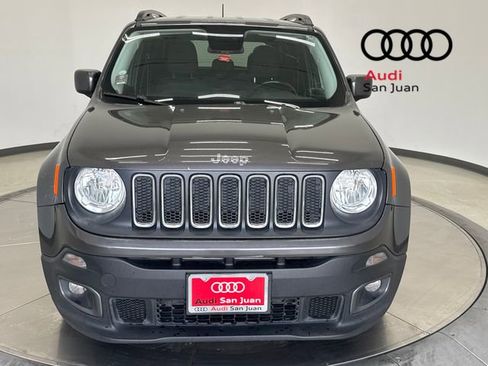 Used 2017 Jeep Renegade Latitude image 2