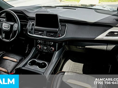 Used 2024 GMC Yukon XL AT4 w/ Technology Package image 29
