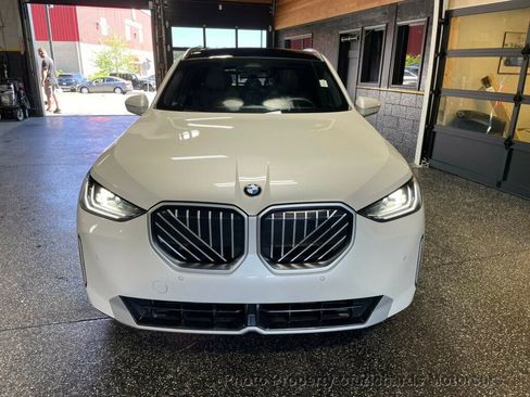 Used 2025 BMW X3 xDrive30i AWD/4WD image 4