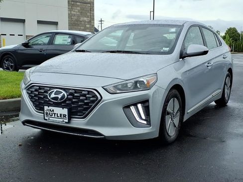 Used 2021 Hyundai Ioniq SE FWD image 1