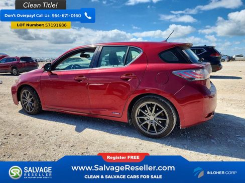 Used 2013 Lexus CT 200h w/ Premium Pkg w/Navigation FWD image 3