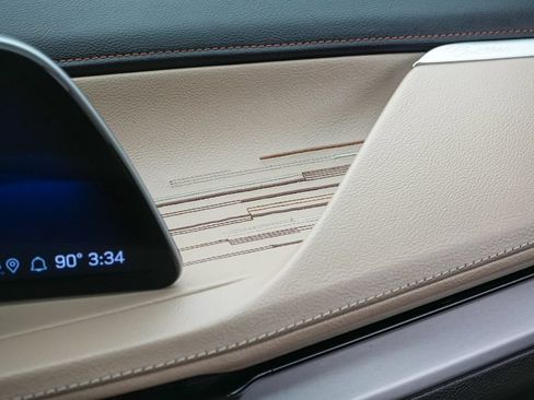 Used 2024 Cadillac XT4 Premium Luxury w/ Active Safety Package AWD/4WD image 18