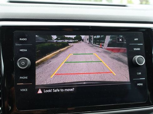 Used 2023 Volkswagen Atlas Cross Sport SE FWD image 46