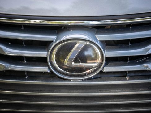 Used 2020 Lexus IS 300 w/ Premium Package RWD image 15