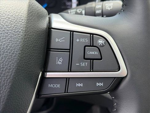 Used 2026 Toyota Highlander XLE AWD/4WD image 26