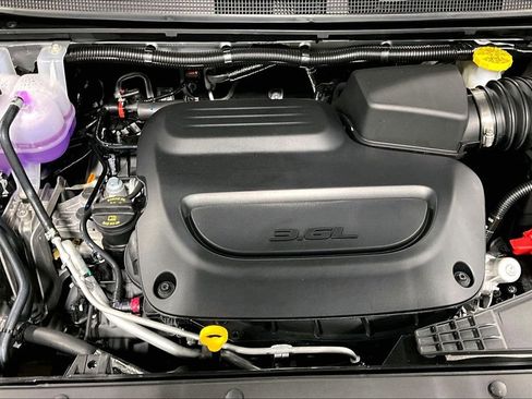 New 2026 Chrysler Voyager LX image 26