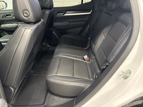 New 2027 GMC Terrain Elevation w/ Elevation Premium Package AWD/4WD image 21