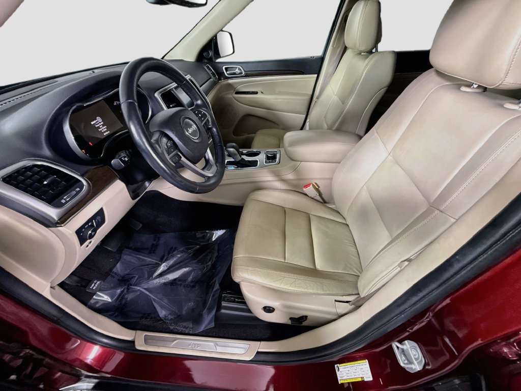 Used 2018 Jeep Grand Cherokee Limited AWD/4WD image 25