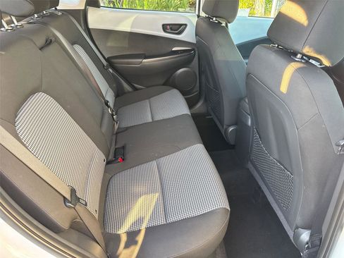 Used 2019 Hyundai Kona SEL w/ SEL Tech Package 02 image 17